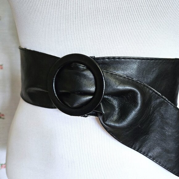 Size L to XL Vintage Reversible Belt - Picture 3 of 5